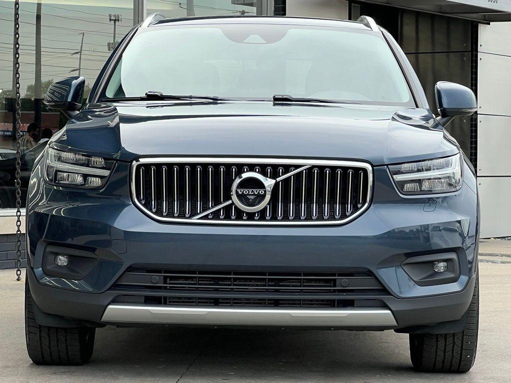 used 2021 Volvo XC40 car, priced at $17,000