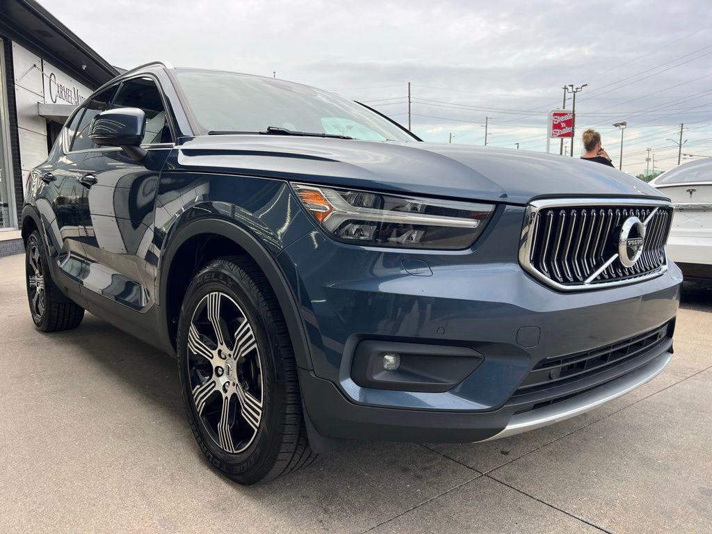 used 2021 Volvo XC40 car, priced at $17,000