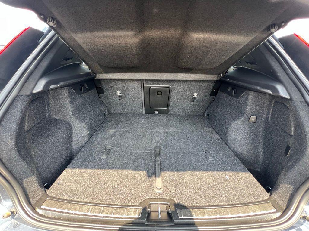 used 2021 Volvo XC40 car, priced at $17,000