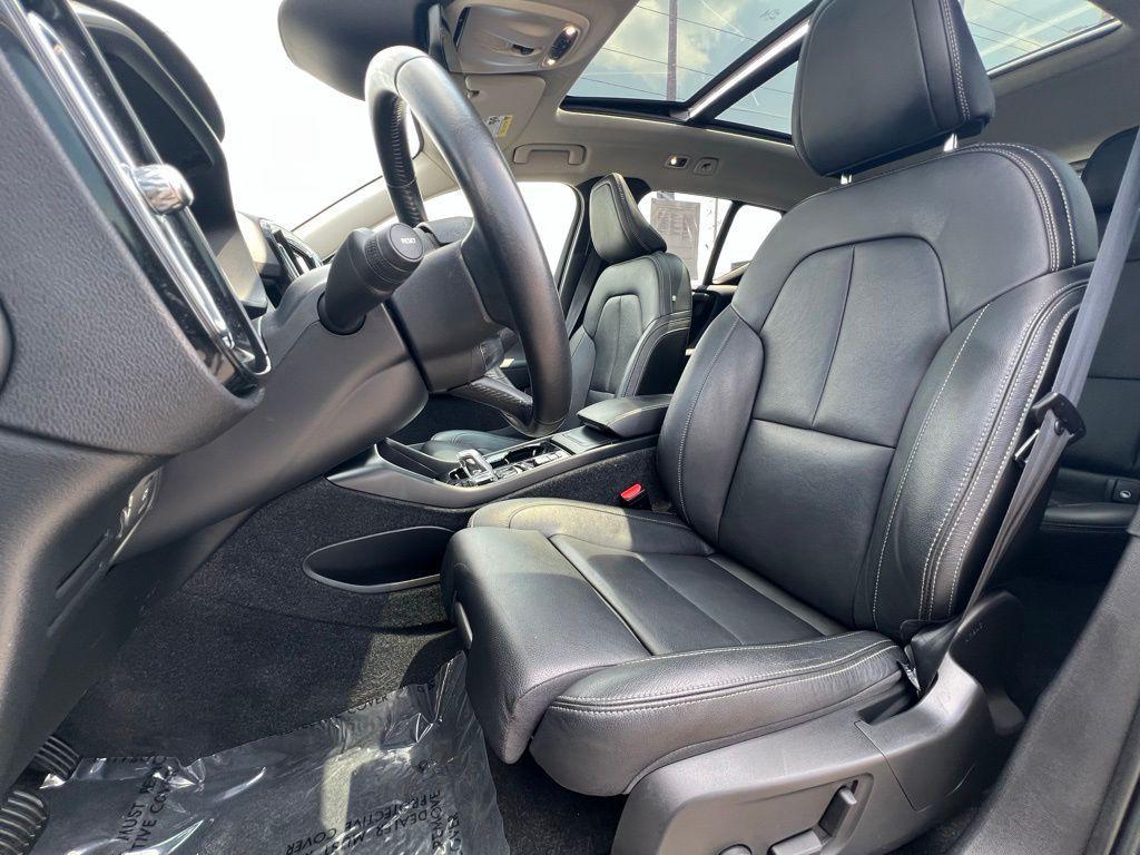 used 2021 Volvo XC40 car, priced at $17,000