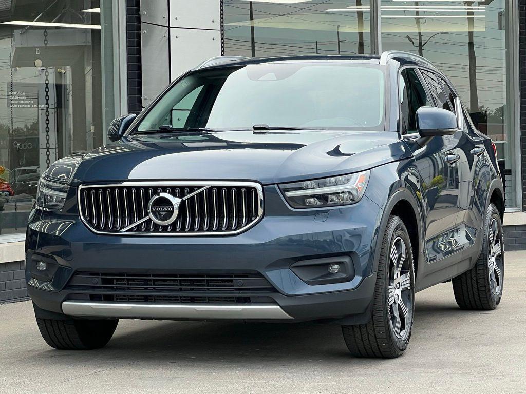 used 2021 Volvo XC40 car, priced at $17,000