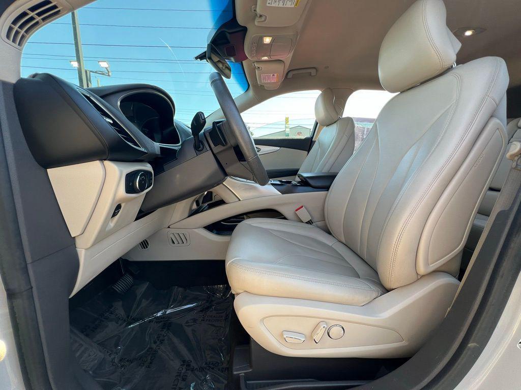 used 2019 Lincoln Nautilus car, priced at $17,000