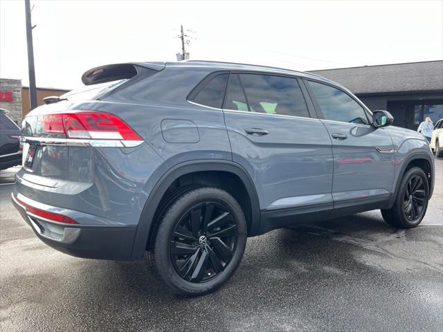 used 2021 Volkswagen Atlas Cross Sport car, priced at $20,995