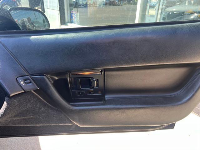 used 1993 Chevrolet Corvette car, priced at $10,000