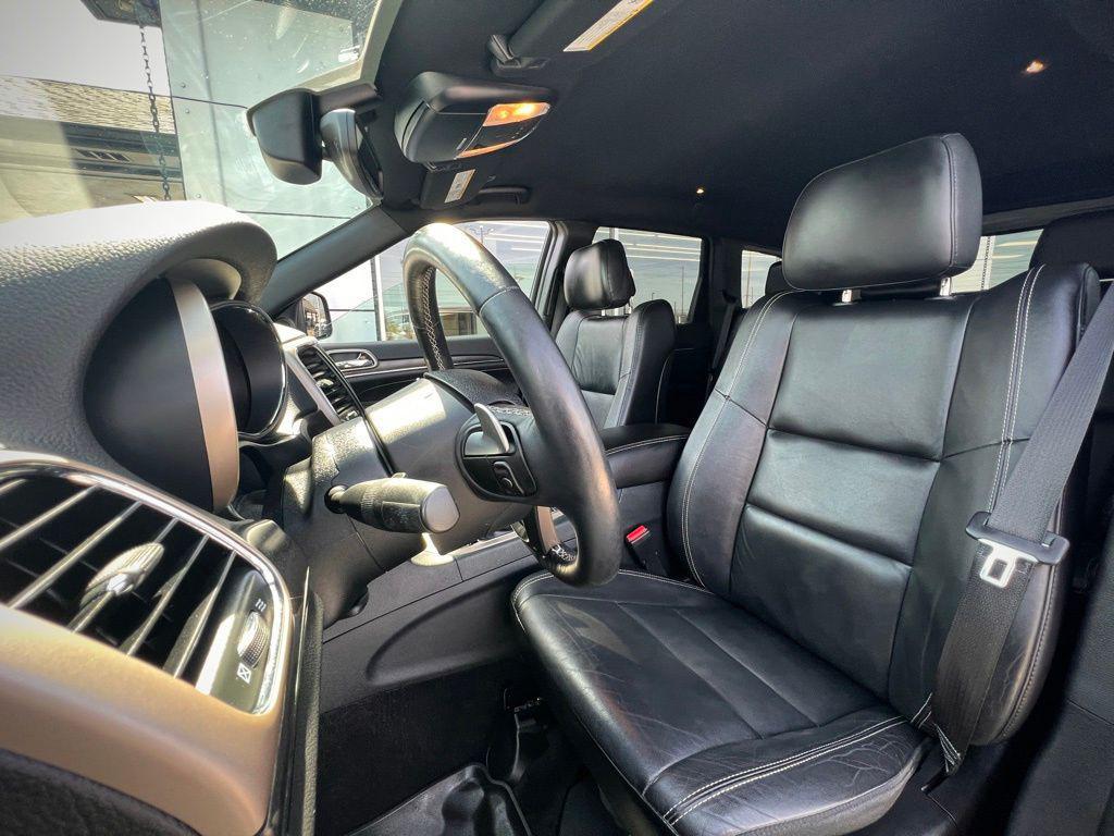 used 2017 Jeep Grand Cherokee car, priced at $13,250