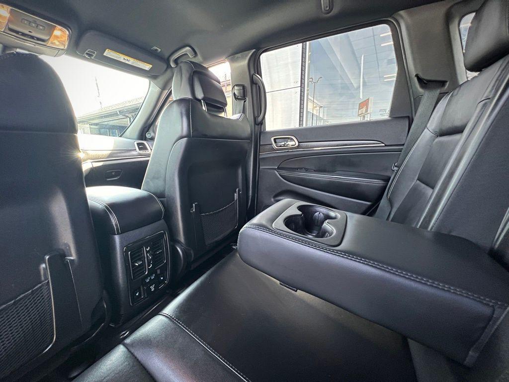 used 2017 Jeep Grand Cherokee car, priced at $13,250