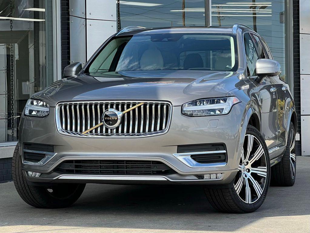 used 2020 Volvo XC90 car, priced at $29,995