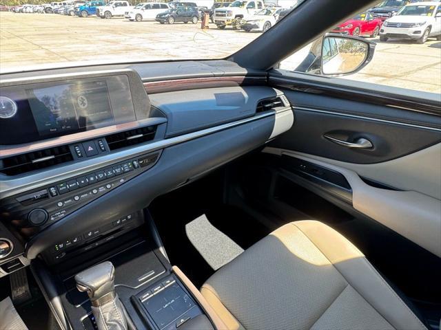 used 2020 Lexus ES 350 car, priced at $22,995