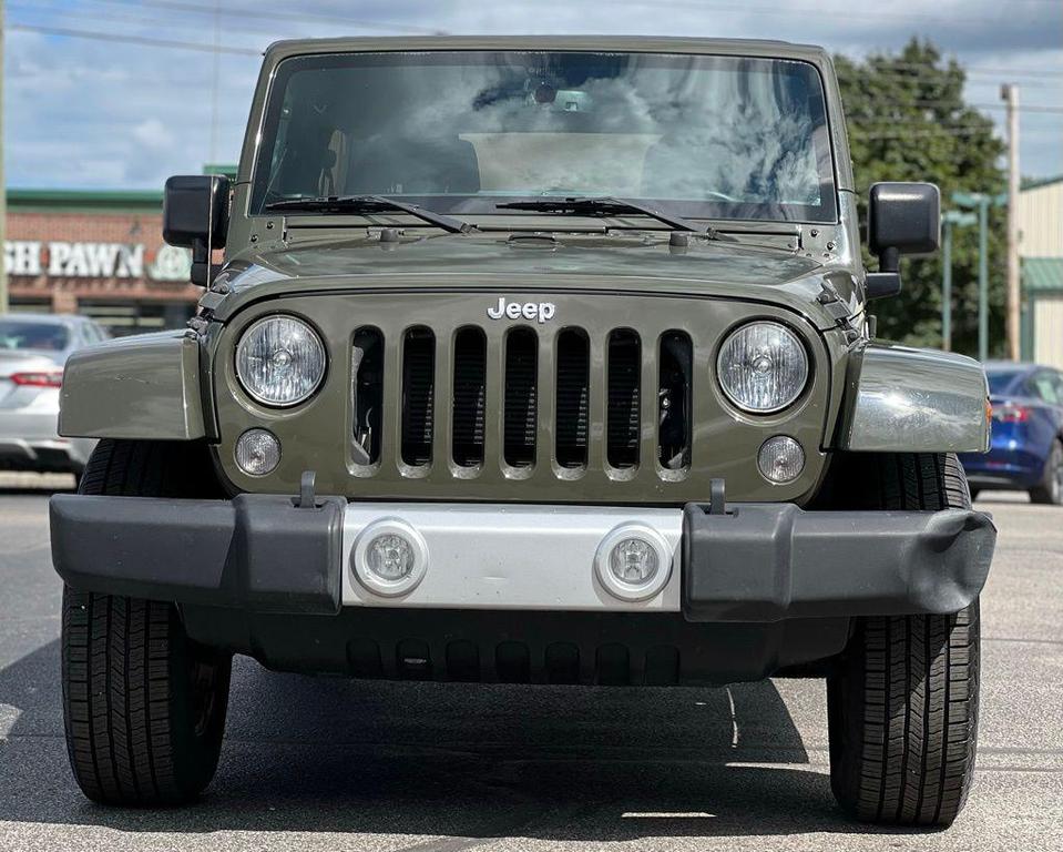 used 2015 Jeep Wrangler Unlimited car, priced at $21,500