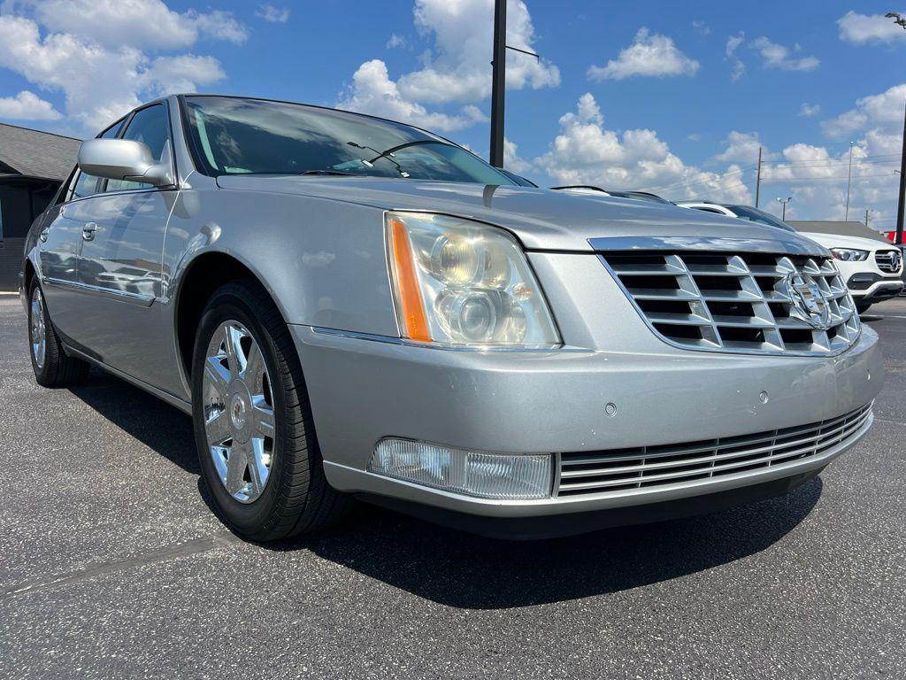 used 2007 Cadillac DTS car, priced at $7,250