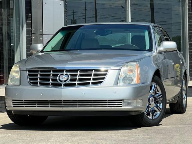 used 2007 Cadillac DTS car, priced at $7,500