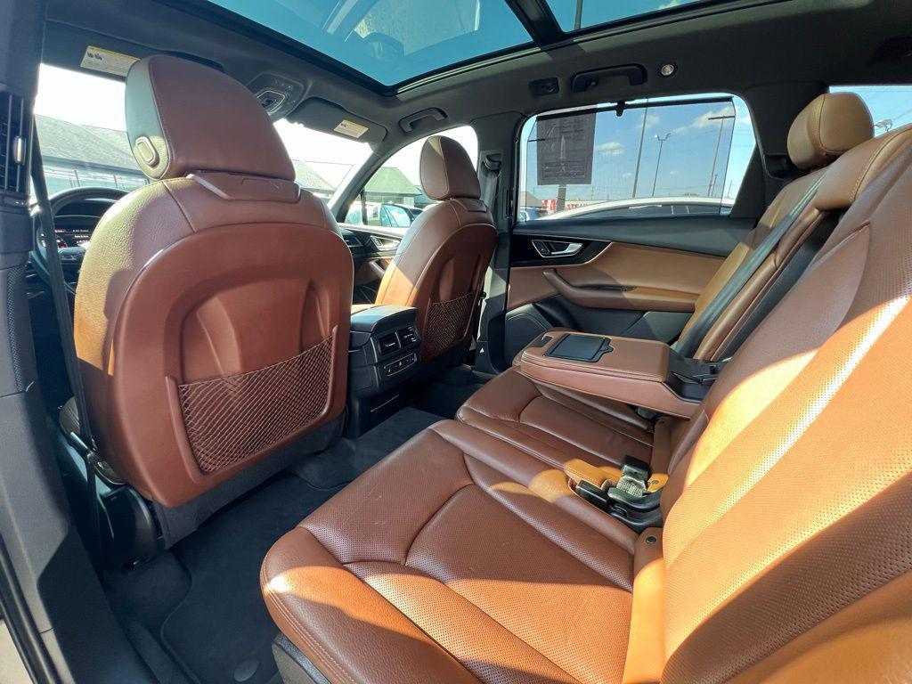 used 2017 Audi Q7 car, priced at $15,800