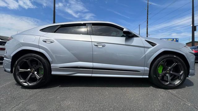 used 2022 Lamborghini Urus car, priced at $199,995