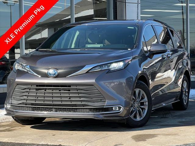 used 2021 Toyota Sienna car, priced at $30,495