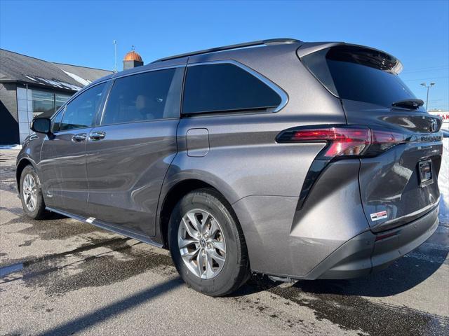 used 2021 Toyota Sienna car, priced at $30,495