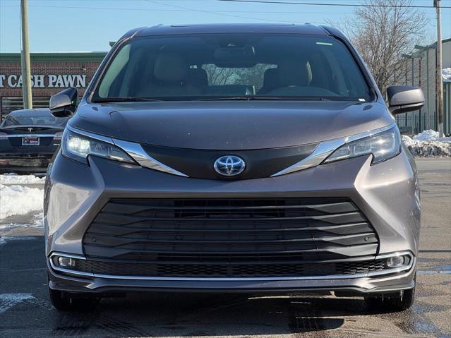 used 2021 Toyota Sienna car, priced at $30,495