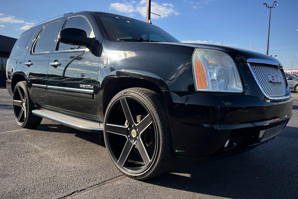 used 2012 GMC Yukon Hybrid car, priced at $9,500