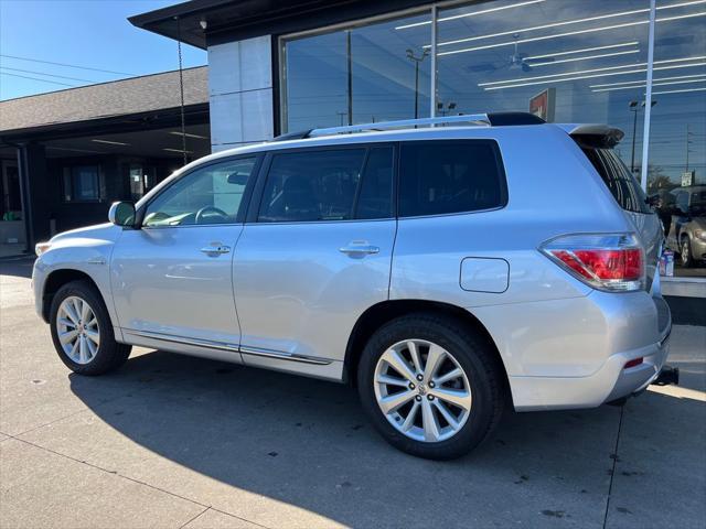 used 2012 Toyota Highlander Hybrid car, priced at $15,995