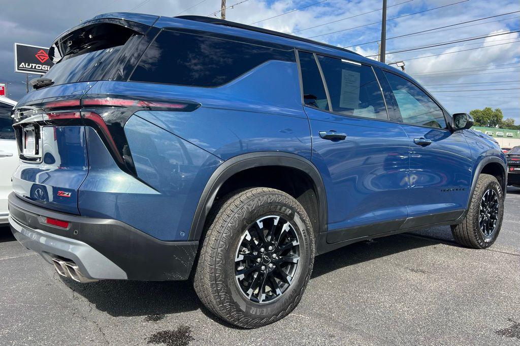 used 2025 Chevrolet Traverse car, priced at $48,500
