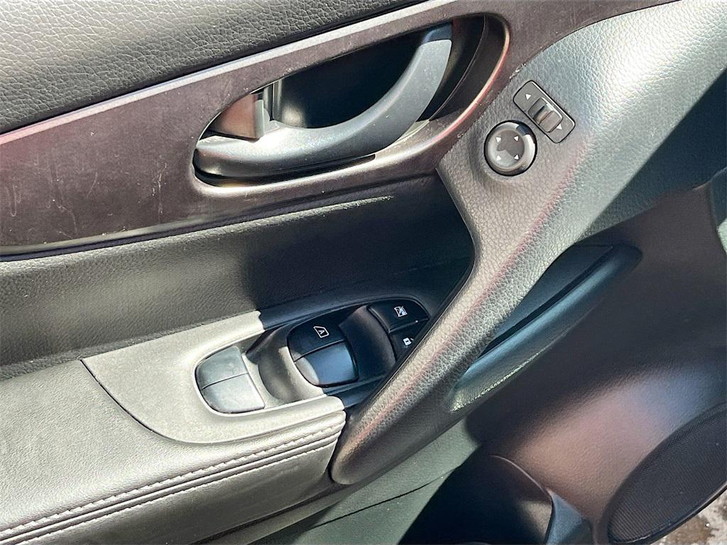 used 2022 Nissan Rogue Sport car, priced at $16,400