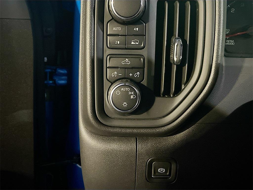 used 2024 Chevrolet Silverado 1500 car, priced at $35,400