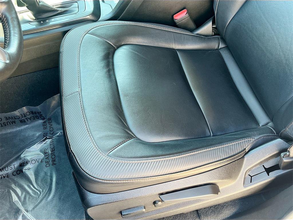 used 2022 GMC Canyon car, priced at $30,500