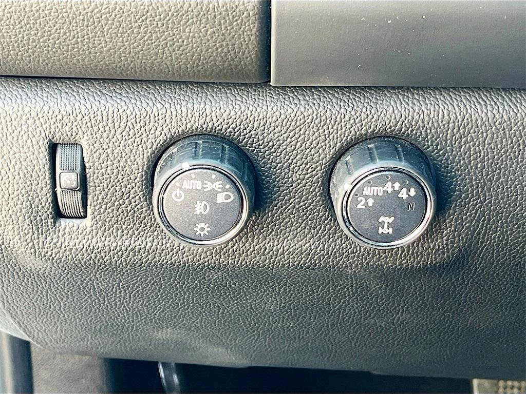 used 2022 GMC Canyon car, priced at $30,500