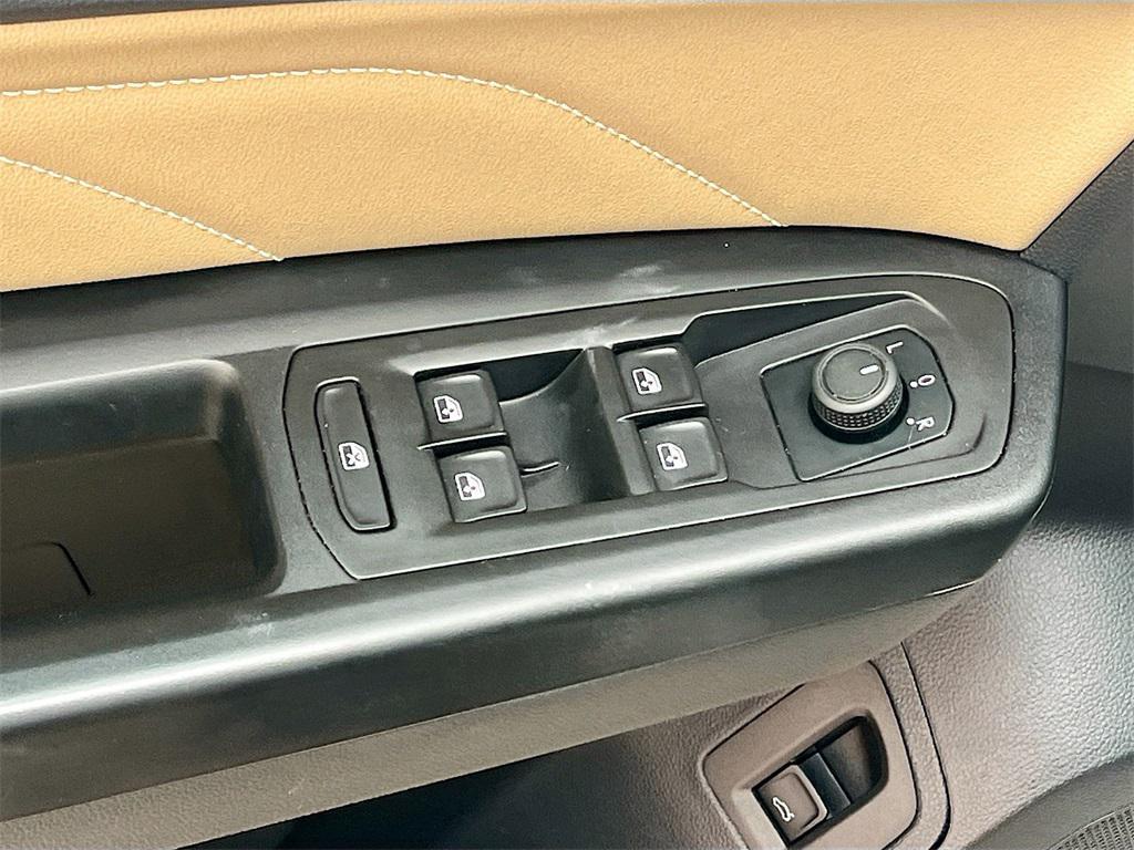 used 2020 Volkswagen Atlas Cross Sport car, priced at $21,000