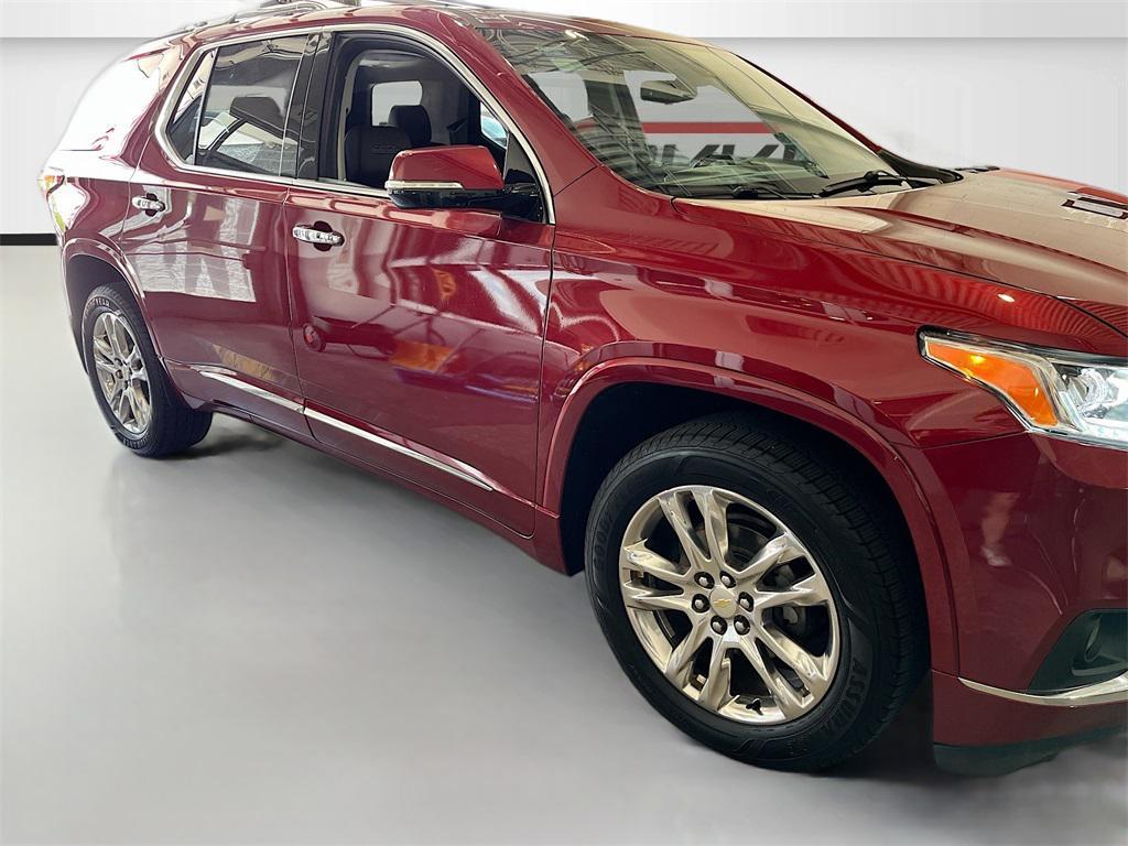 used 2019 Chevrolet Traverse car, priced at $22,900