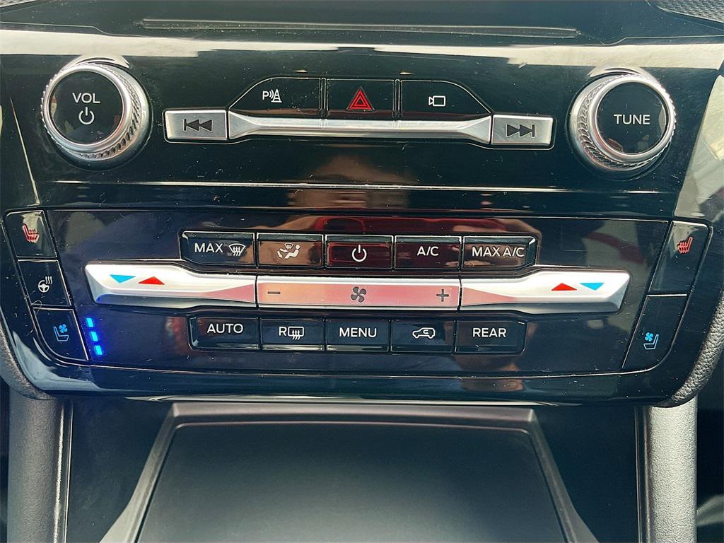 used 2021 Ford Explorer car, priced at $30,500