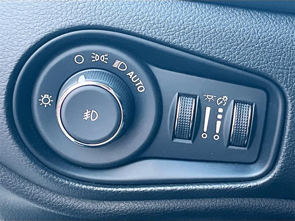 used 2023 Jeep Renegade car, priced at $19,000