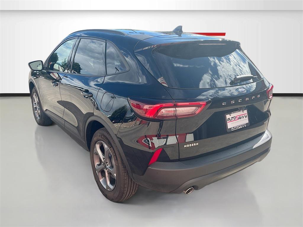 used 2025 Ford Escape car, priced at $26,000
