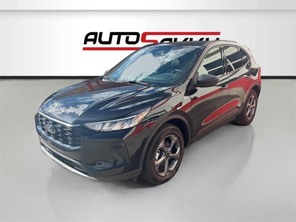used 2025 Ford Escape car, priced at $26,000