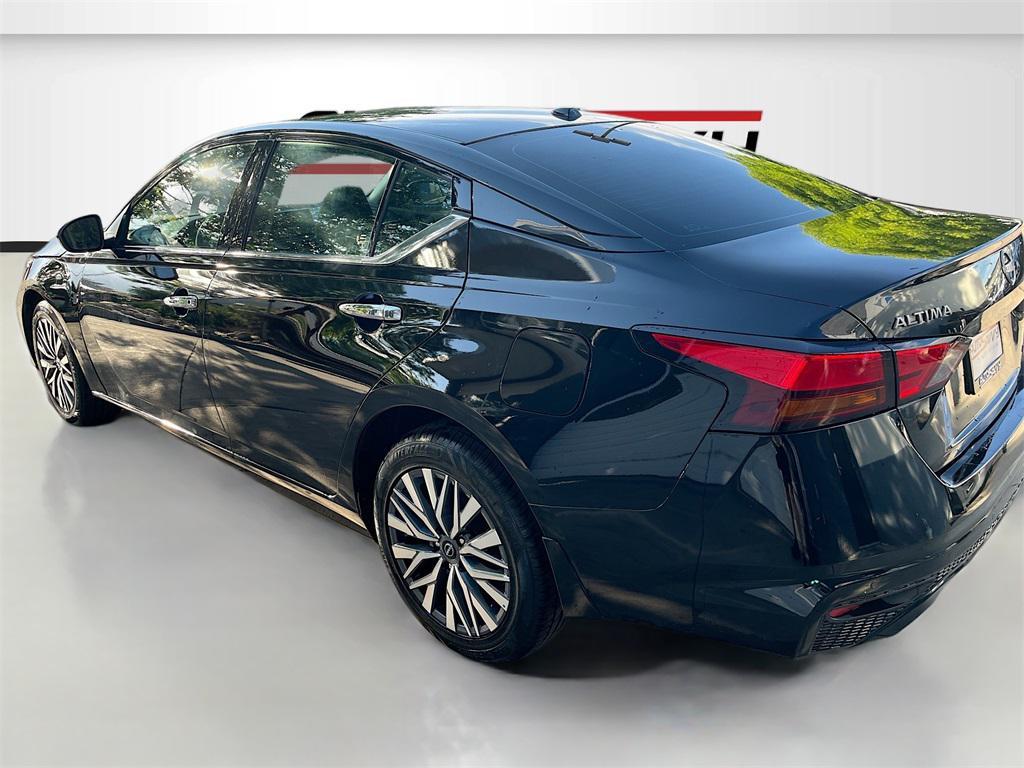 used 2023 Nissan Altima car, priced at $19,100