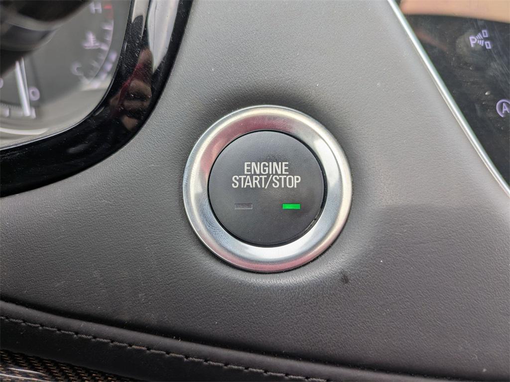 used 2024 Cadillac XT5 car, priced at $35,000