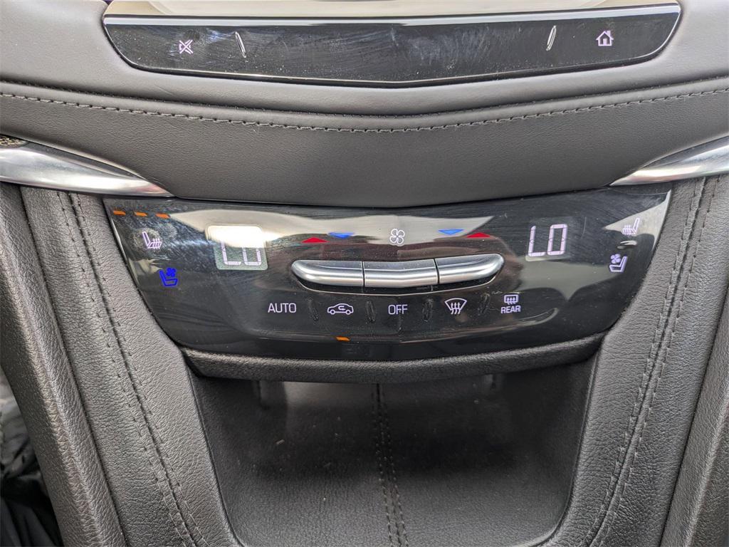 used 2024 Cadillac XT5 car, priced at $35,000