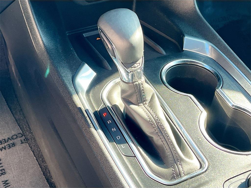 used 2023 Chevrolet Traverse car, priced at $31,900