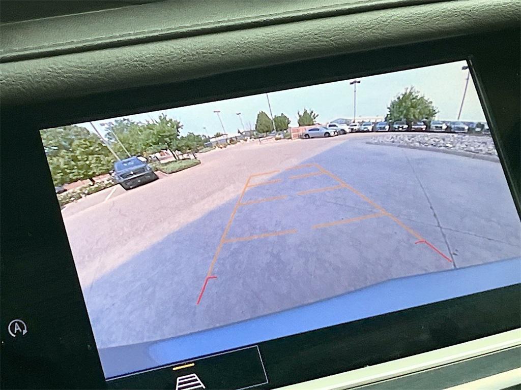 used 2024 Cadillac XT5 car, priced at $38,000