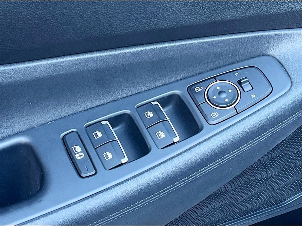 used 2023 Hyundai Santa Fe car, priced at $22,500