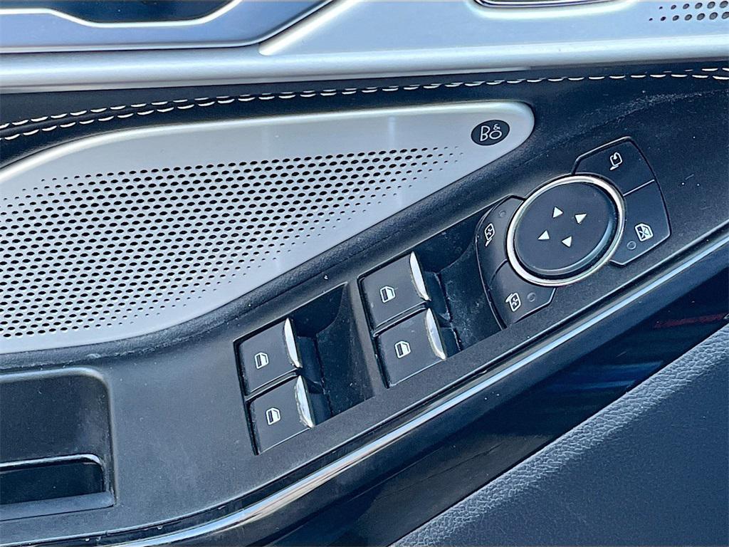 used 2022 Ford Explorer car, priced at $31,900