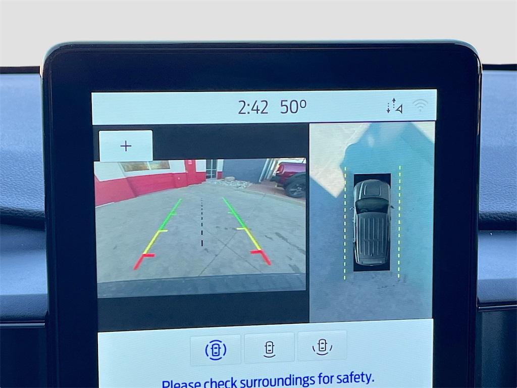 used 2022 Ford Explorer car, priced at $31,900