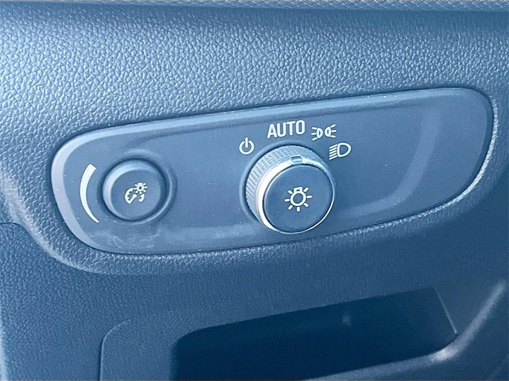 used 2025 Chevrolet TrailBlazer car, priced at $25,700