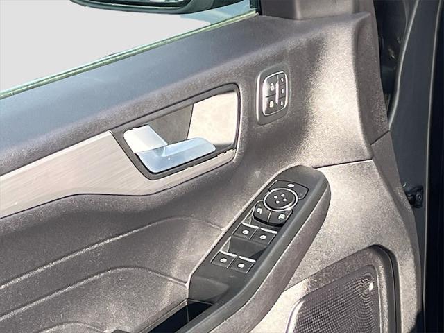 used 2022 Ford Escape car, priced at $21,500