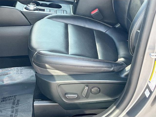 used 2022 Ford Escape car, priced at $21,500