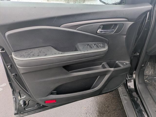 used 2023 Honda Ridgeline car, priced at $27,600