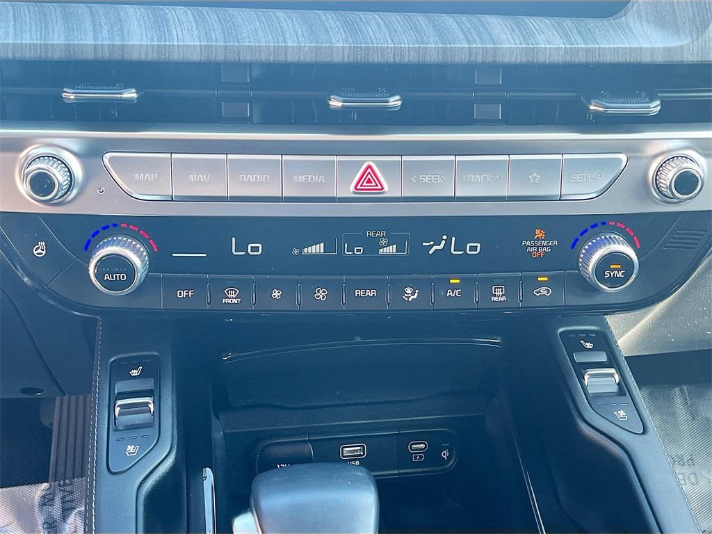 used 2024 Kia Telluride car, priced at $33,400