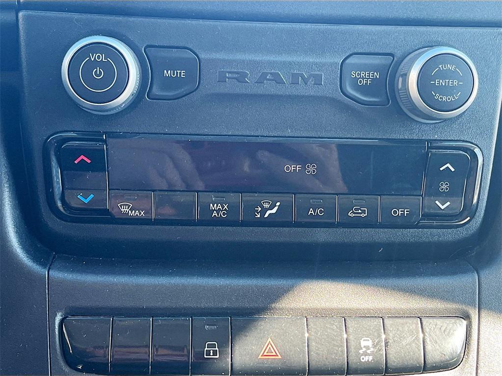 used 2024 Ram ProMaster 2500 car, priced at $29,200