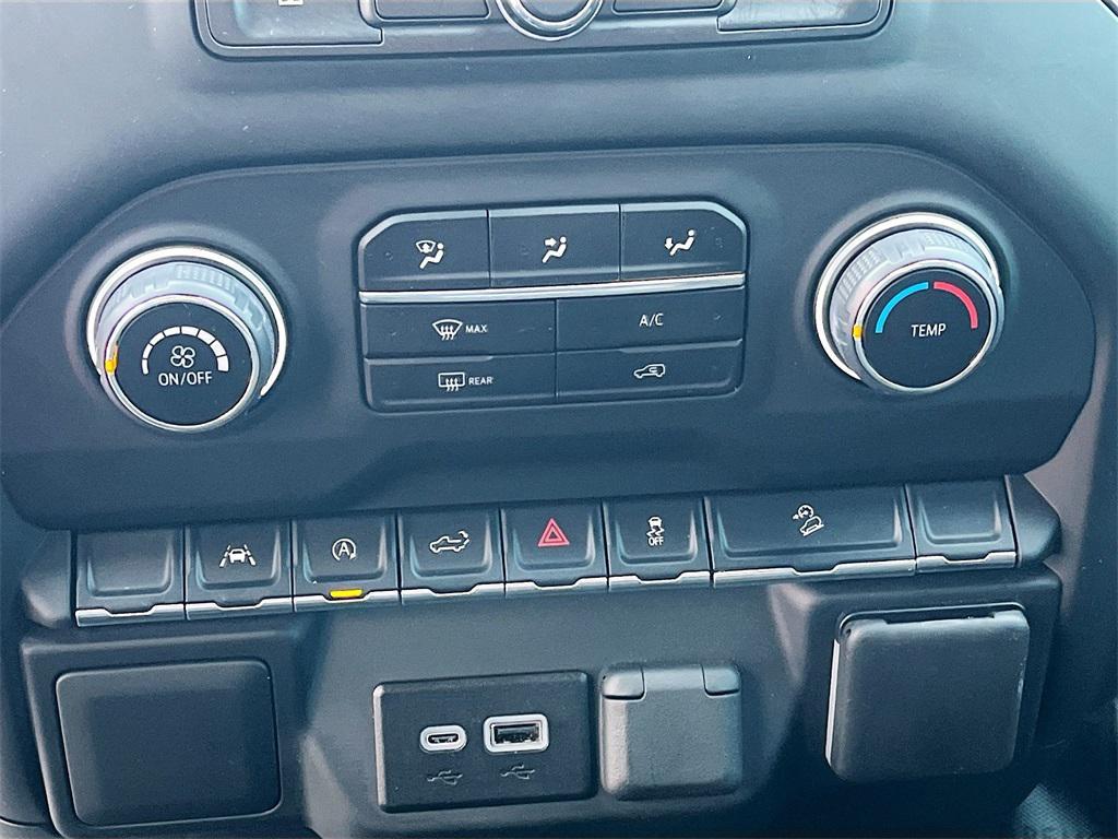 used 2024 Chevrolet Silverado 1500 car, priced at $38,700