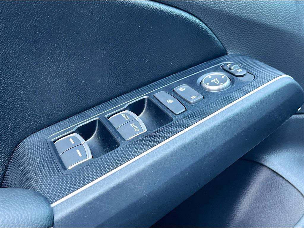 used 2025 Honda Civic Hybrid car, priced at $25,000