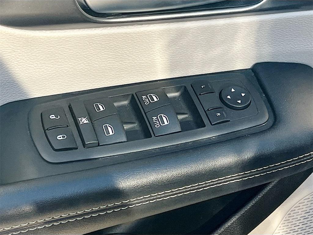 used 2023 Chrysler Pacifica car, priced at $24,200